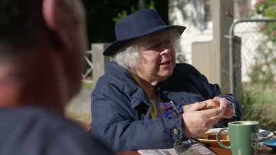 So you think it's up to
the individual to make it? - Miriam Margolyes: Australia Unmasked