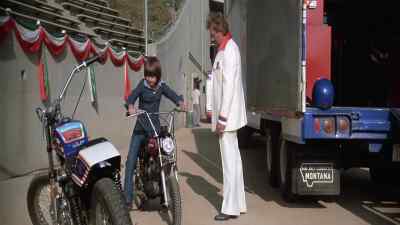 So you think you're
ready to solo, huh? - Viva Knievel!