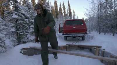 So this, kind of this line,
like right here, - Life Below Zero: Next Generation