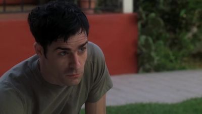 So those are all your cats? - Six Feet Under