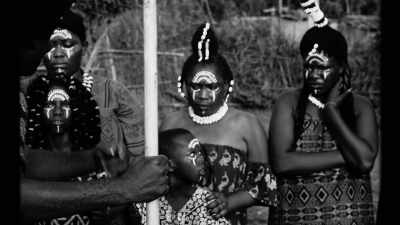 So, you two can choose who you like. - Mami Wata