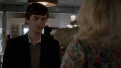 So, uh, does your husband like paint? - Bates Motel