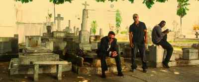 So she wanted to meet in a cemetery - The Losers