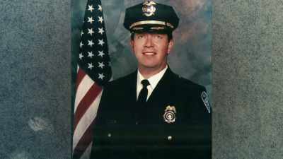 So, we had lead detectives
who were present on scene. - Homicide Hunter: Never Give Up