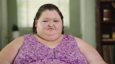 SO, WE MOVED STUFF AROUND, SO TAMMY COULD LAY DOWN. - 1000-lb Sisters