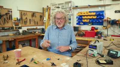 So we were wondering
was there some sort of sensor - James May and the Dull Men