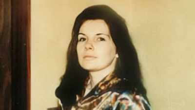 So she went down to her
older sister Theresa, - The Murder of Sandra Rivett