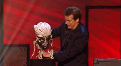 So we're a crime fighting team se or Yes - Jeff Dunham: Controlled Chaos