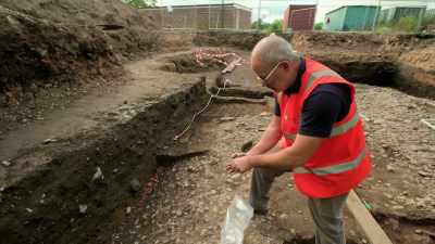 So, we've got animal bone, coarse pottery, - Lost Treasures of Rome