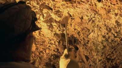 So we've gotta keep an eye out
when we do drop the rock out, - Outback Opal Hunters
