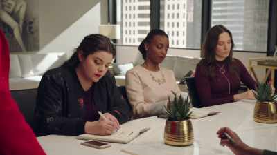 So what is a grabby headline - The Bold Type