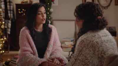 So, what are you going to do
about Beau? - Unwrapping Christmas: Mia's Prince