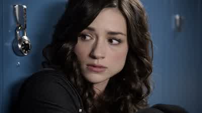 So... What are you reading? Let's go. Sit, sit, sit, sit. We got a lot to cover today. Let's go. Qui - Teen Wolf