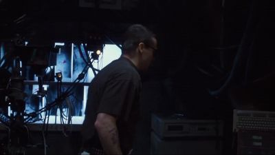 So what does cause it What causes it - Johnny Mnemonic
