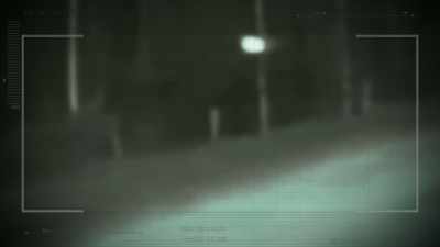 SO WHAT IS CAUSING THIS
BALL TO BE ABLE TO FLY THERE - Strange Evidence