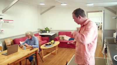 So, what we need is a supplementary
toothpaste tube nozzle stroke nipple - James May and the Dull Men