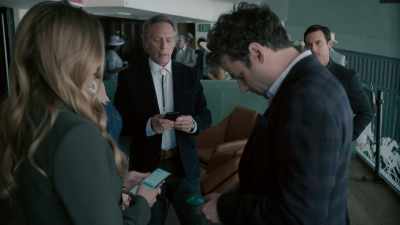 - So what's the price?
- Uh, it's 2.5. - The Company You Keep