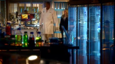 So, what's under our
Vic's nails isn't skin. - CSI: Miami