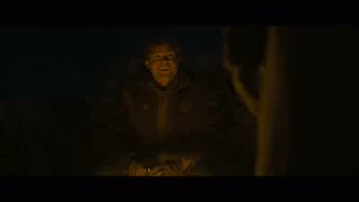 So what's your sob story, flyboy? - Solo: A Star Wars Story