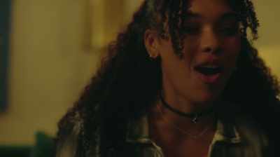 -So... -[whirring] - Deadly DILF