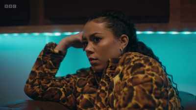 So, why do you write?
SHE SCOFFS - Mood