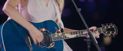 So will you please
show that love right back - TAYLOR SWIFT | THE ERAS TOUR