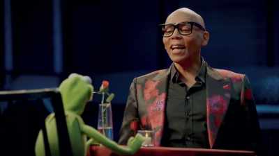 So, without any further ado,
let me introduce the one and only RuPaul! - Muppets Now