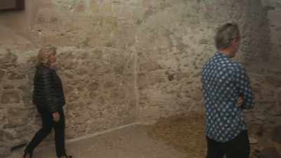So, he would have been here
in solitary confinement? - Write Around the World with Richard E Grant