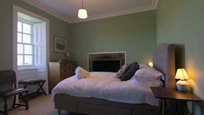 So, this would not have
been a bedroom, for sure, - Extraordinary Escapes with Sandi Toksvig