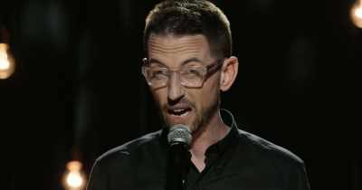 So, yeah, like, I can't hide. - Neal Brennan: 3 Mics