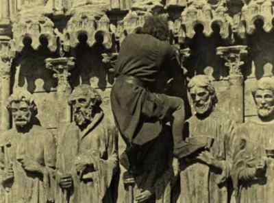 "So even you bow your head
to my reverend brother!" - The Hunchback of Notre Dame