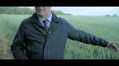 So, if you can imagine a
three metre distance out, - Fred West: The Glasgow Girls