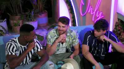 >> SO YOU FEEL MORE CONTENT WITH
HER? - Love Island