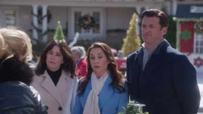 So if you have a
problem with it, - Haul Out the Holly: Lit Up