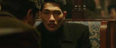 So if you see Kim Woo-Jin
or another suspect, - The Age of Shadows