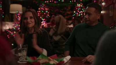 - So if you'll excuse me...
- Erin, we're sorry. - Rescuing Christmas
