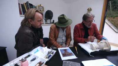 SO YOU'LL HAVE SLIGHT
IRREGULARITIES HERE - Lost Relics of the Knights Templar