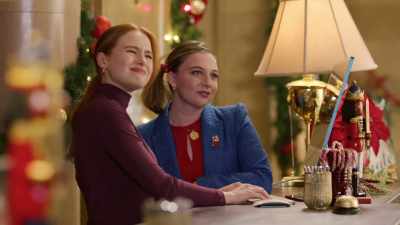 So your, um, not Royal Highness? - Hotel for the Holidays