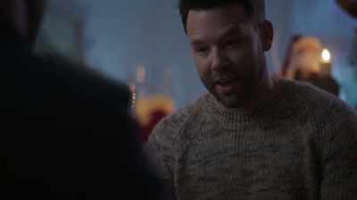 So you're attractive,
successful-- - The Holiday Exchange