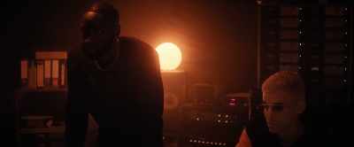 So if you're going to be
coming up in my studio - A Hundred Lies