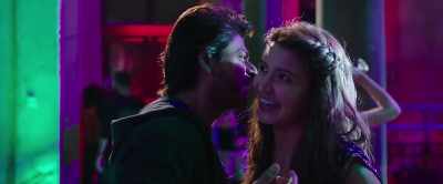 So you're hitting on me? - Jab Harry Met Sejal