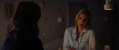 - So you're leaving? - Linoleum