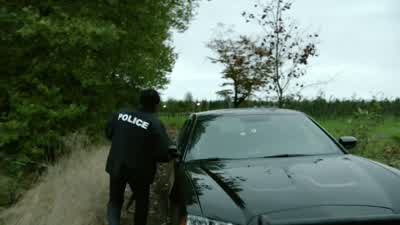 - So you're out of range, hang tight. - iZombie