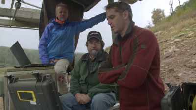 So when you're retrieving the ROV,
don't move any rocks, - Secrets of the Underground