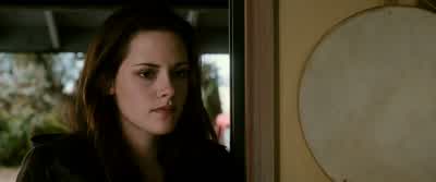 So you're the vampire girlSo you're the wolf girlGuess soWell I'm engaged to one - The Twilight Saga: New Moon