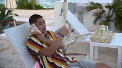 So you've already given out
three wristbands to three guys, - FBoy Island