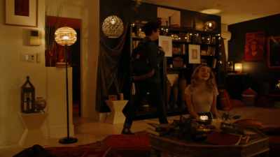 - So, you've seen the place. - Mm-hmm. - Bad Influence