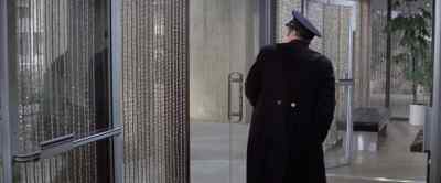 [SOBBING] - The Prisoner of Second Avenue