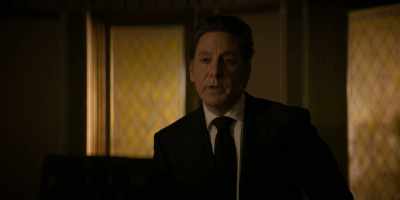 - Sofia, it's done...
- He was mine to kill. For Alberto. - The Penguin