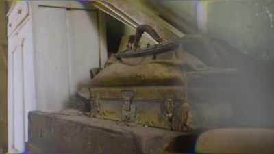 [soft country music playing] - Mysteries of the Abandoned